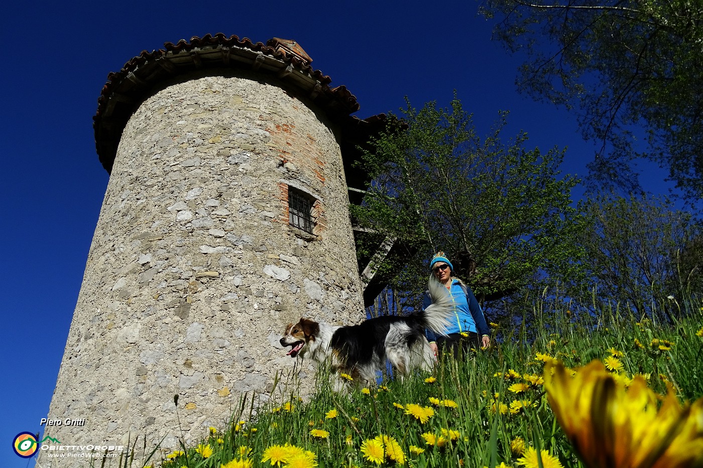 74 Saliamo al Roccolo di Reggetto-Torre degli Alpini.JPG